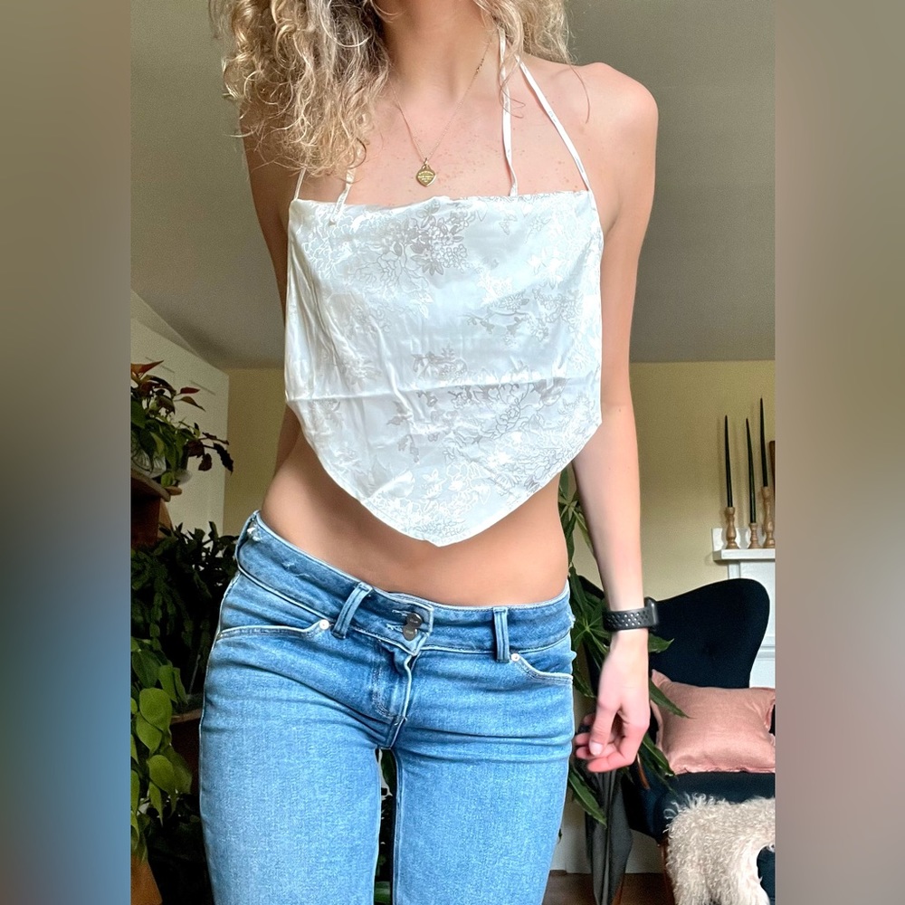 NWT- Beginning Boutique - Try Again Scarf Top